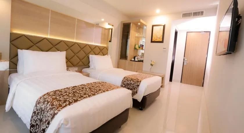 Hotel Daily Inn 5