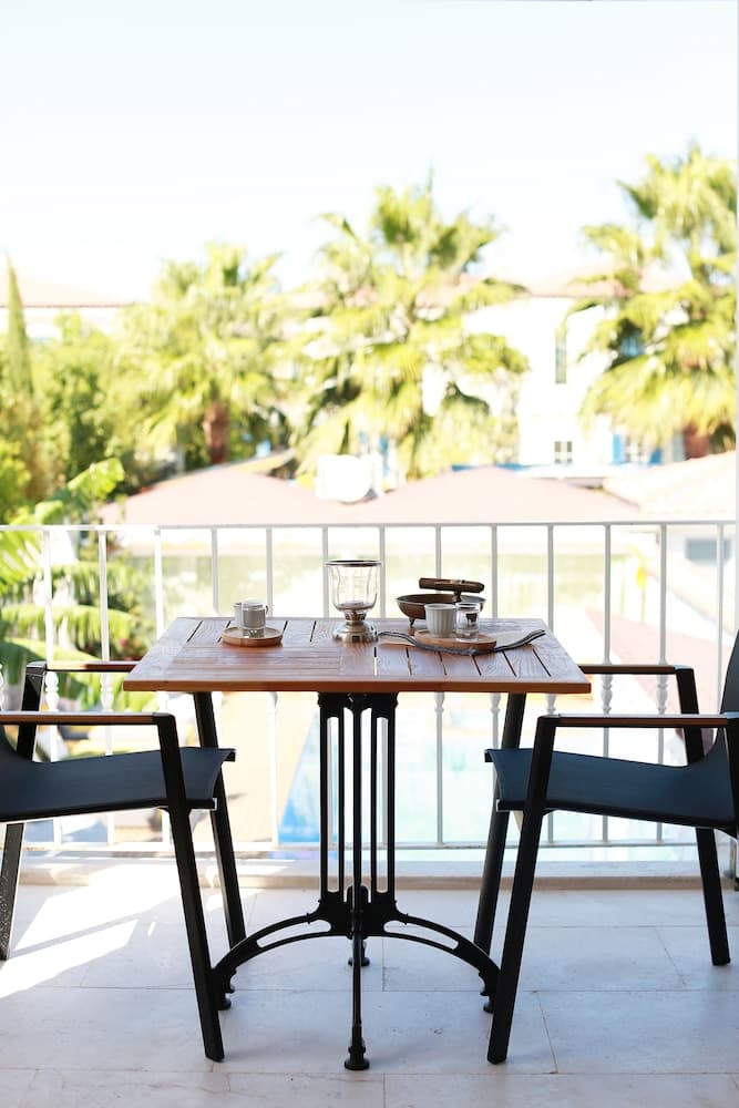 The Six Alaçati Hotel 4