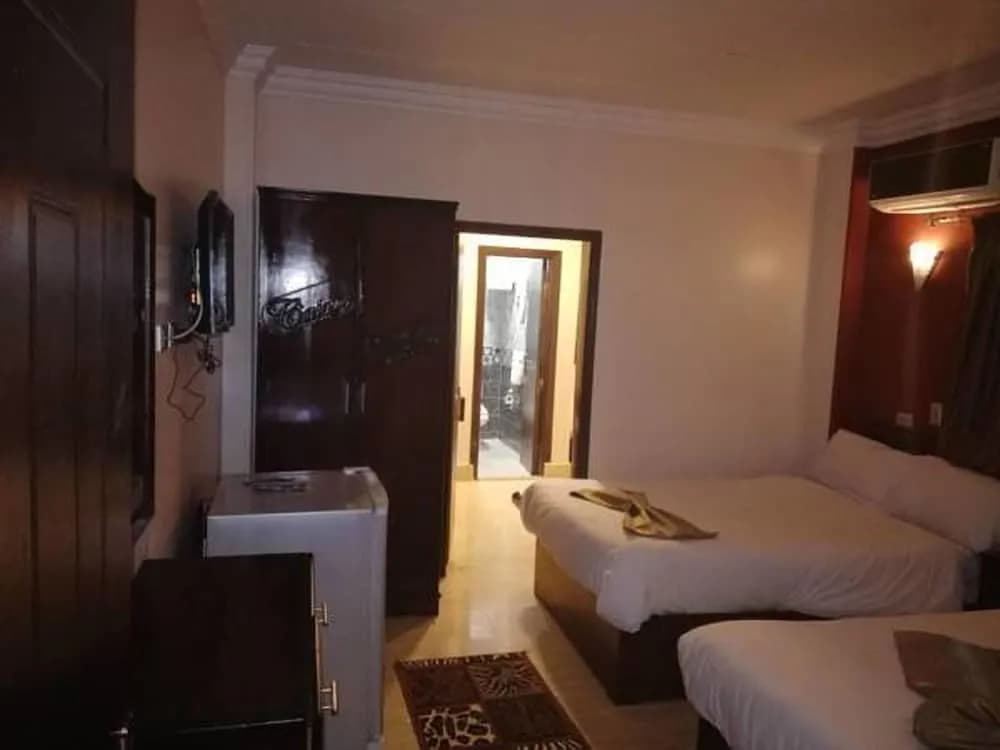 Cairo Hotel 3