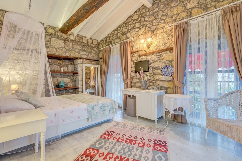 Alacati Eski Ev Hotel 3