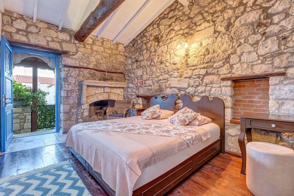 Alacati Eski Ev Hotel 5