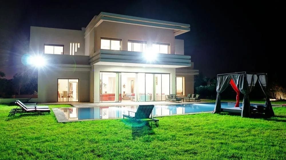 Plage Rouge Luxury Villas 4