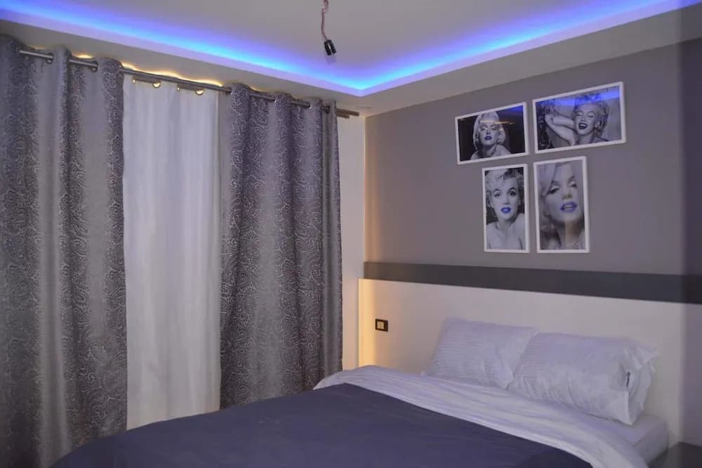 Azar Hotel 2