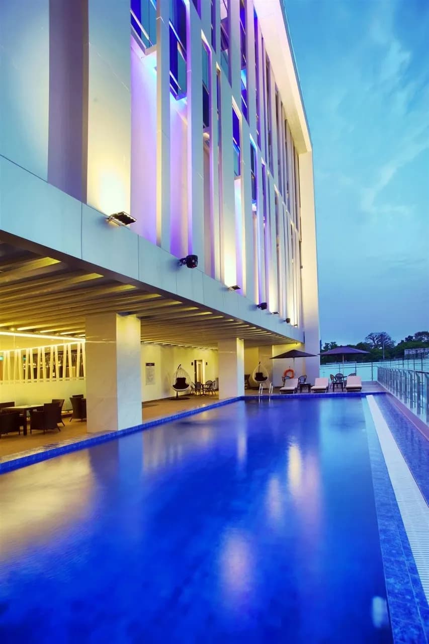 Golden Tulip Essential Makassar 4