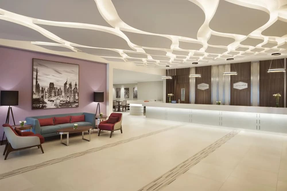 Hampton by Hilton Dubai Airport 2