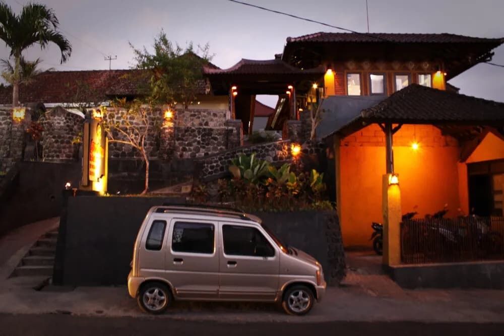 Guru Ratna Homestay 4