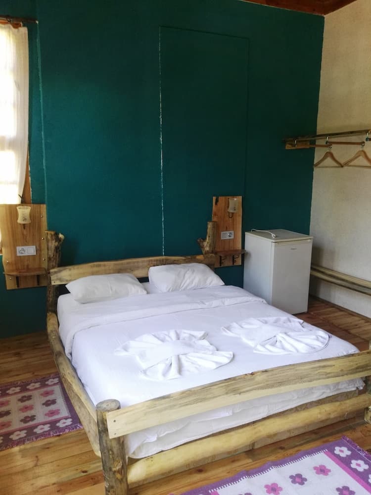Otel Wood House 2
