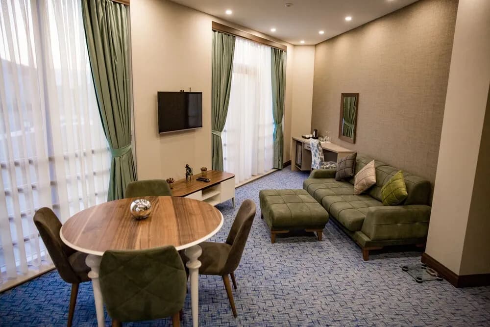 Khazar Palace Hotel