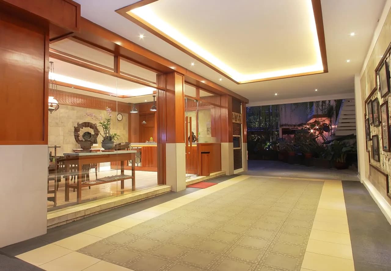 Paku Mas Hotel