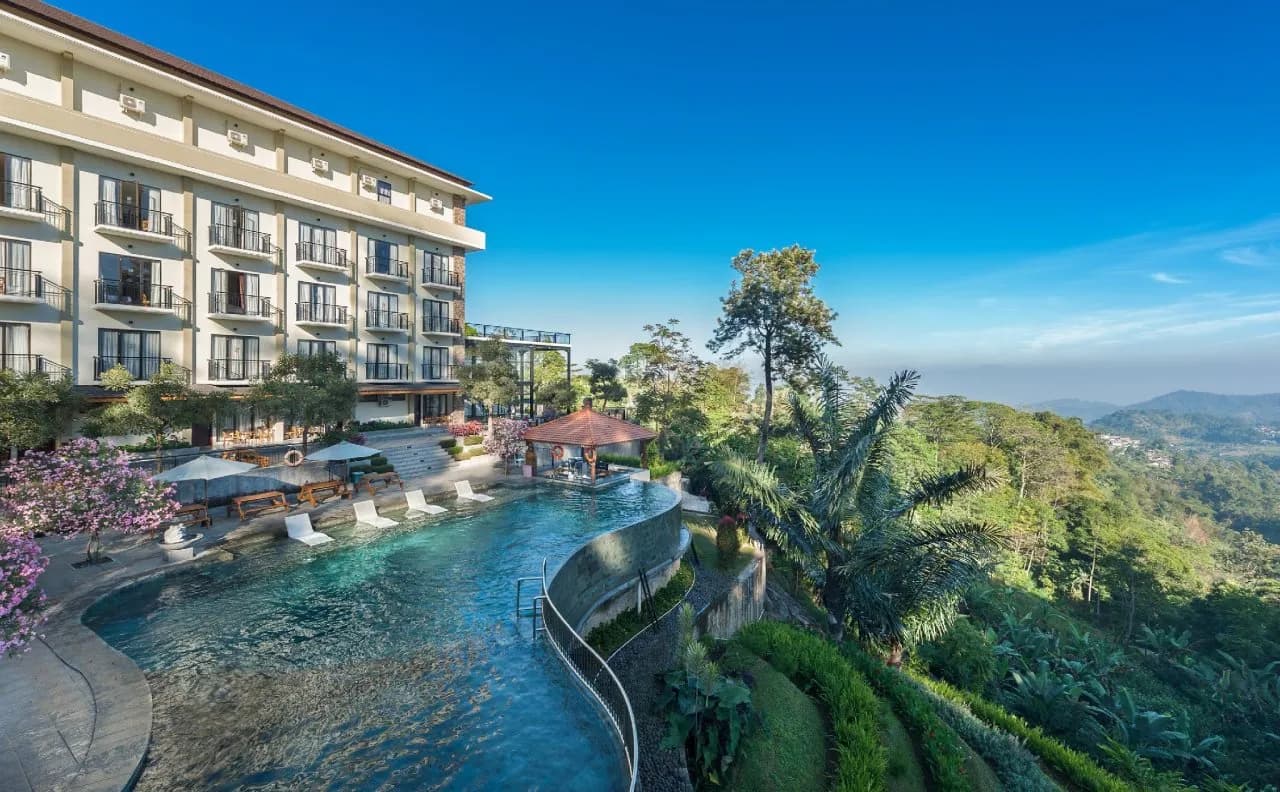 Nava Hotel Tawangmangu 5
