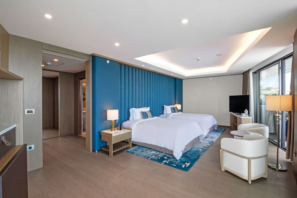 Reges A Luxury Collection Resort and SPA 4