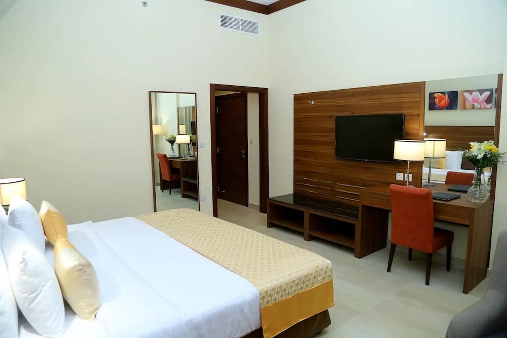 Tulip Al Barsha Hotel Apartments 3
