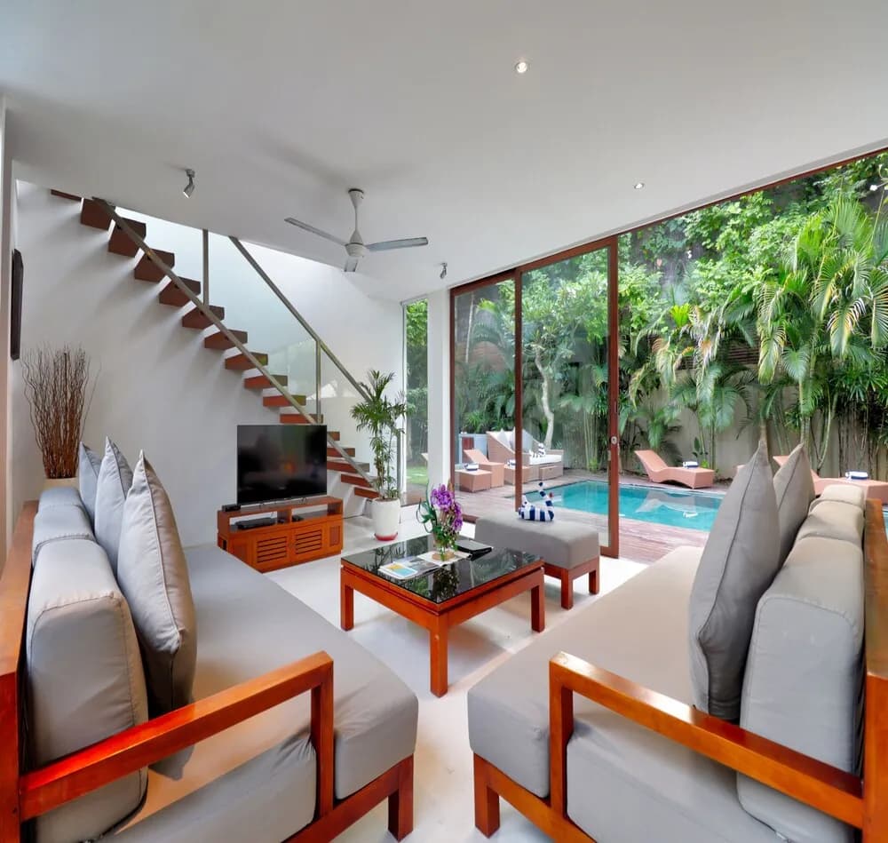 Beach Axis Villa