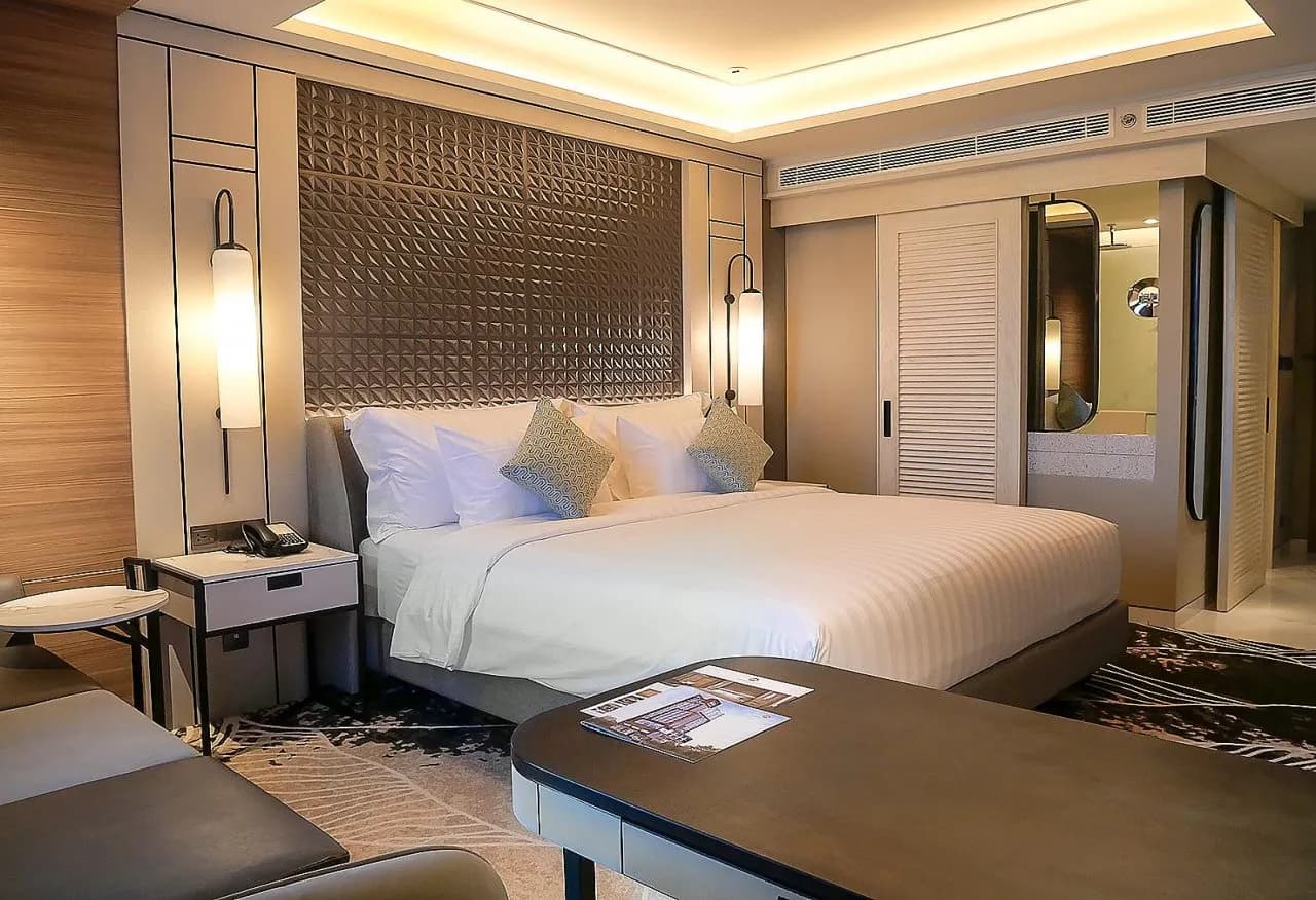 Mövenpick Surabaya City 2