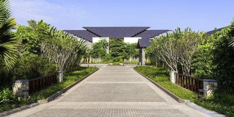 Pullman Ciawi Vimala Hills Resort Spa & Convention Hotel