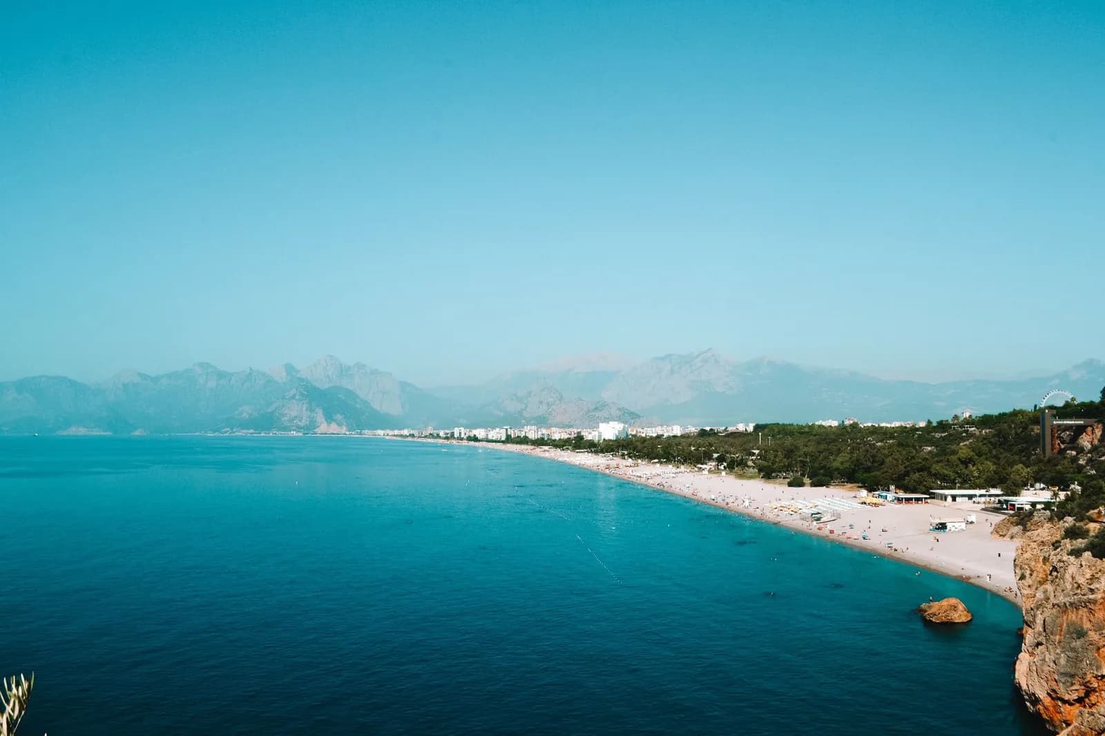 Antalya'nın En İyi 10 Plajı: Konum, Ulaşım ve Tesis Bilgisi
