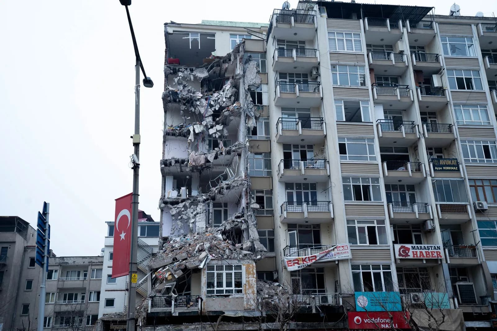 Bina Yaşı ve Deprem Riski: Konut Yatırımında DASK ve Yapı Denetim Belgesi