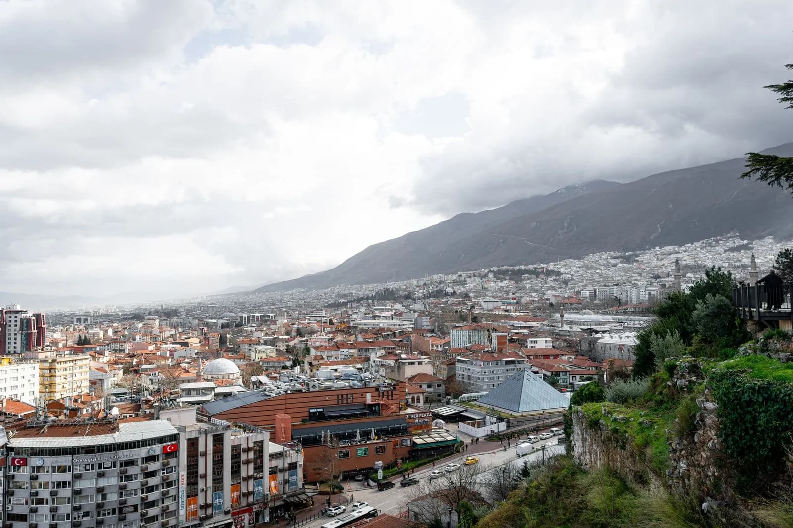 Bursa'da Gayrimenkul Yatırımı: Ulaşım Projeleri ve Değer Artışı Potansiyeli