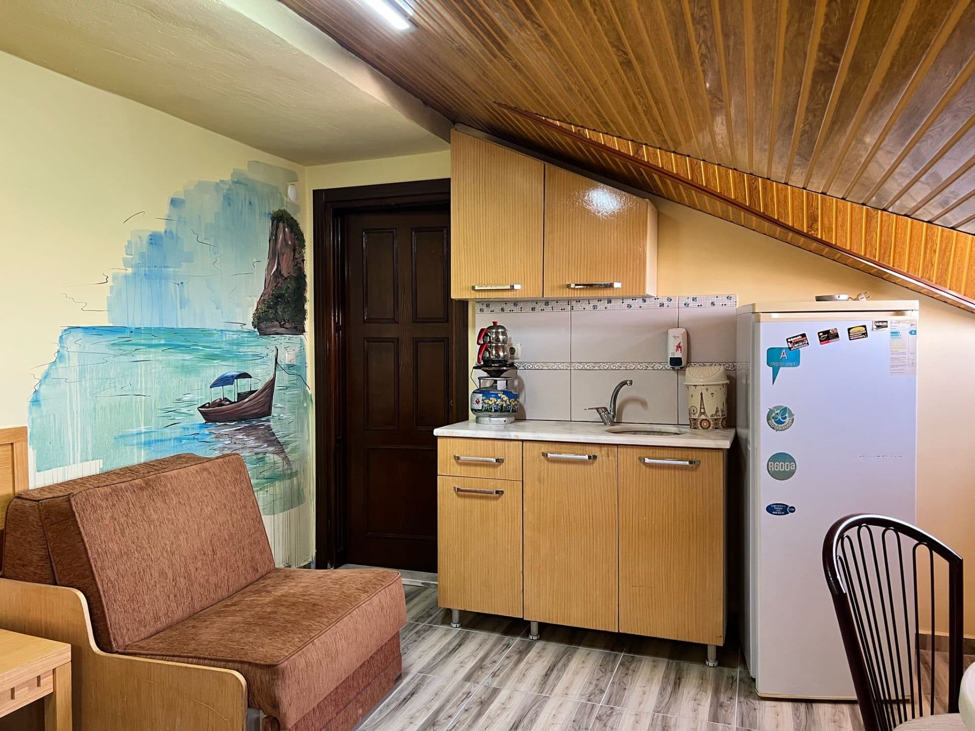 Esma Apart Otel - Country-Themed Stüdyo Mutfaklı