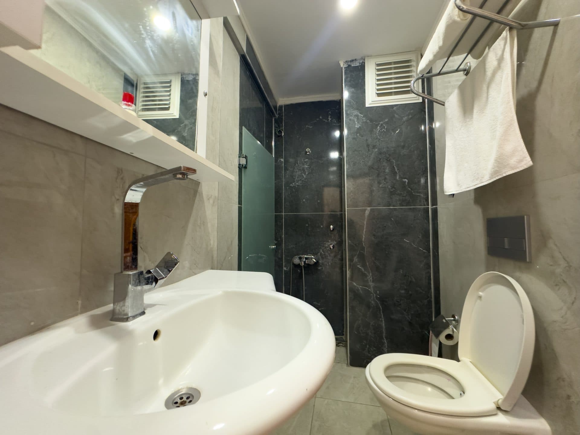 Esma Apart Otel - Standart Suit